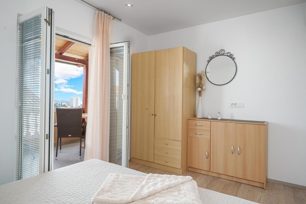 Apartments Vesna Vodice Exterior photo